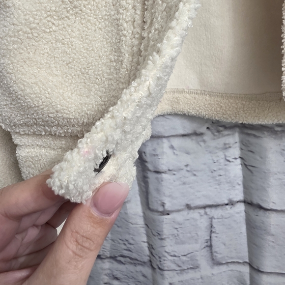 Abercrombie & Fitch Cream Sherpa Teddy Jacket Size Small - Picture 14 of 16